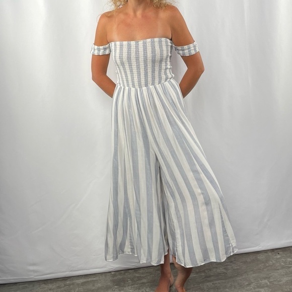 Skylar + Madison Wide Leg Stripe Off the Shoulder Jumpsuit in White Blue Size XS - Picture 1 of 10